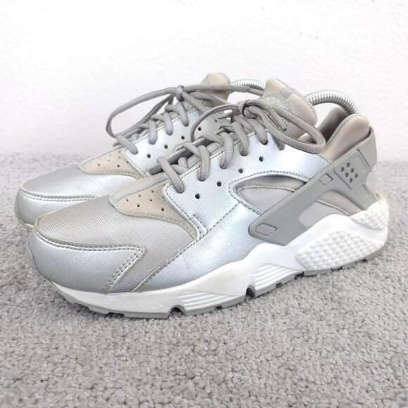 Nike Air Huarache Run SE Womens 8.5 Shoes Gray Silver Low 859429-002 NO INSOLES - Picture 1 of 11
